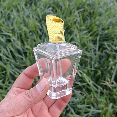 خرید مرکز نمایشگاه ملی ابوظبی درپوش عطر Zamac شکل با بطری online manufacture