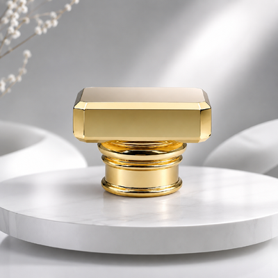 خرید درب بطری عطر آینه‌ای طلایی مستطیلی با لبه پخ‌دار و حلقه چندتایی از آلیاژ روی، قابل سفارشی‌سازی، فلزی پولیش شده برای بسته‌بندی بطری عطر شیشه‌ای خالی لوکس طراحان تولید آنلاین