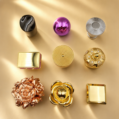 خرید کلاه عطر زاماک پولیش شده طلا برای بطری عطر با پمپ پوشش آلیاژ روی مغناطیسی بطری عطر تولید آنلاین